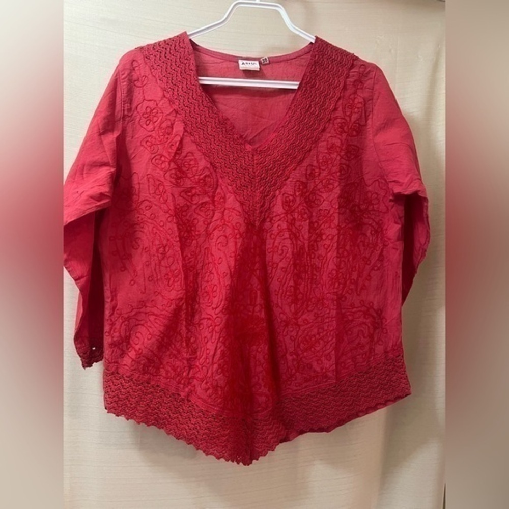 ASHA BOGO red embroidered bohemian embroidered women’s top size 38 ⚫️
